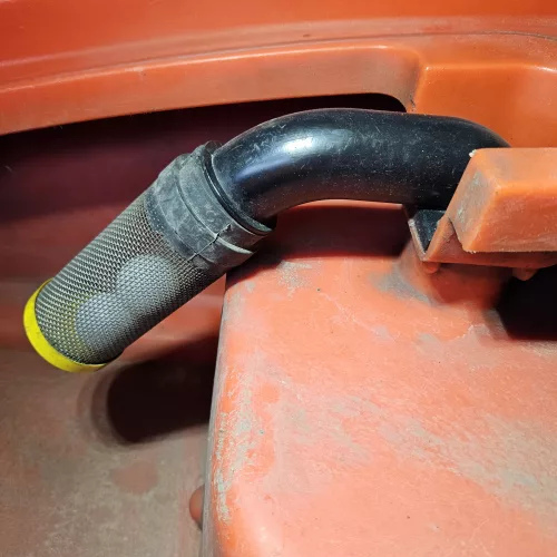 Piszkosvíz Tartály Szűrő (Szívómotor Védő) – Hako Scrubmaster B30, B45 (Gyári bontott / 01177510)