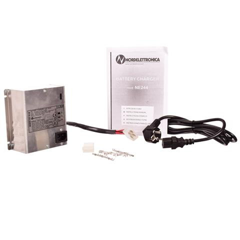 12V Nordelettronica NE244 Akkumulátor Töltő Comac Vispa 35-hez, 8A, 100V-240V, GEL kompatibilis