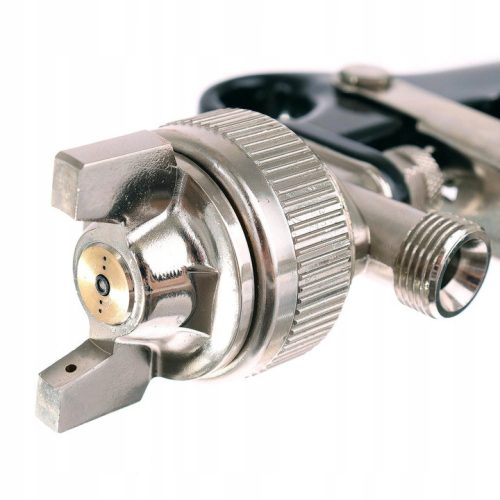 TC Technic magasnyomású (HP) festékszóró pisztoly festékszóró aggregátokhoz, 1,8 mm-es fémből készült, szétszerelhető HP fúvóka, 4–8 bar üzemi nyomás, 280–370 l/perc levegőfogyasztás, 3/8"-os festéktömlő-csatlakozás