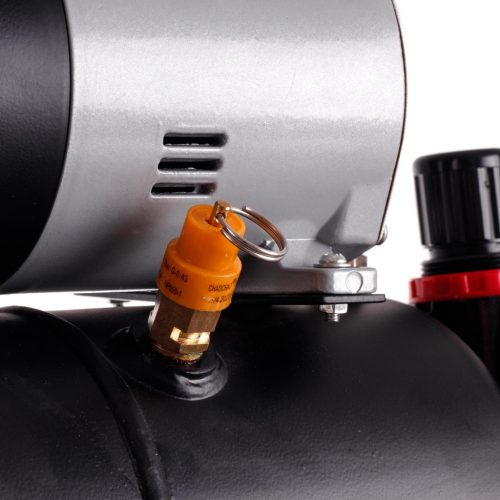 Airbrush kompresszor 3 literes tartállyal EFFICIENT (30-35 l/perc teljesítmény ), reduktorral, szűrővel TC Technic 666B2