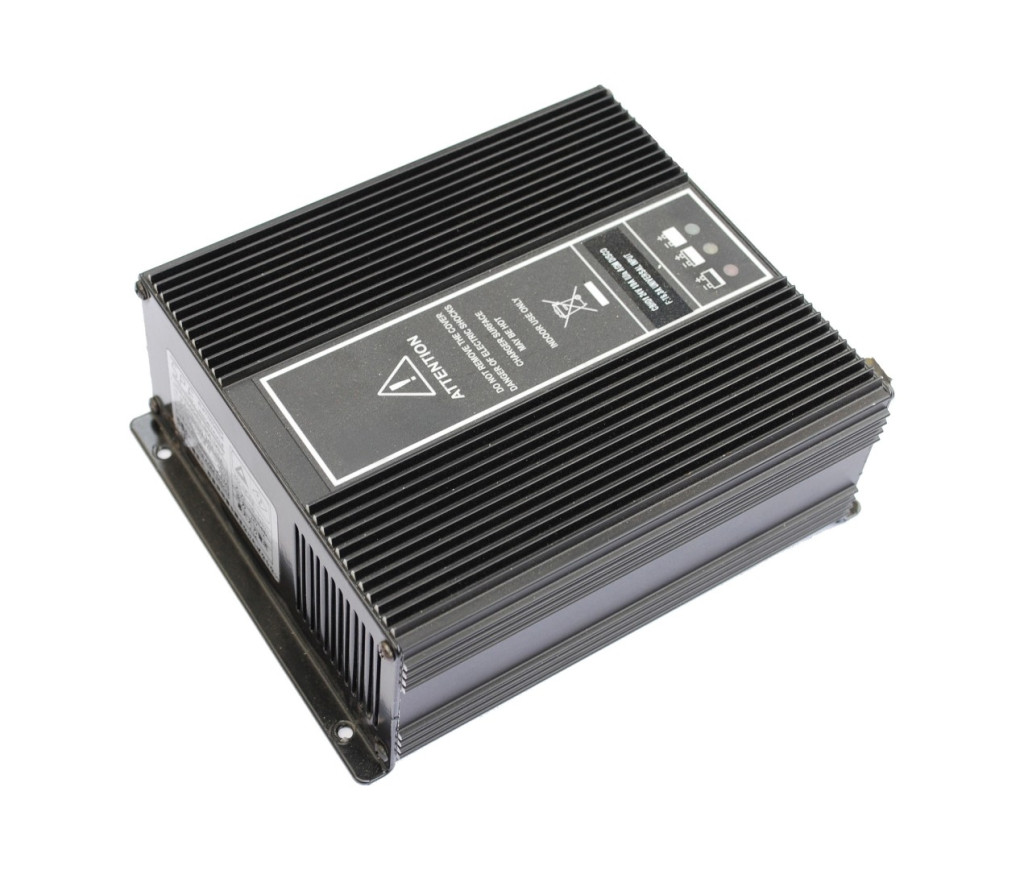 KÜLSŐ TÖLTŐ 5A 12V CBHD1 - Akkumulátortöltő IPC High Pure nagy magasságban használható mosógépekhez